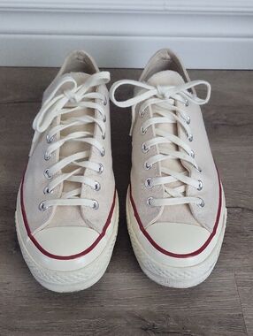 Converse Chuck 70 Low Top Sneakers - Men’s 9.5 / Women’s 11.5
